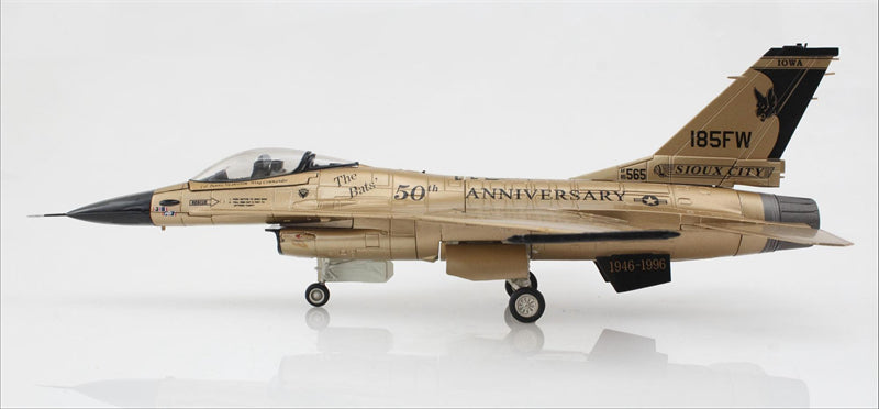 HOBBY MASTER USAF F-16A 185ARW 1:72 Model 2022 Golden Bat Viper 85-1565
