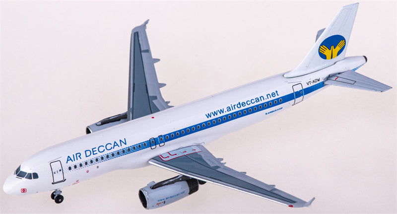 AeroClassics Air Deccan Airbus A320 VT-ADW 1:400 Diecast Model view 1