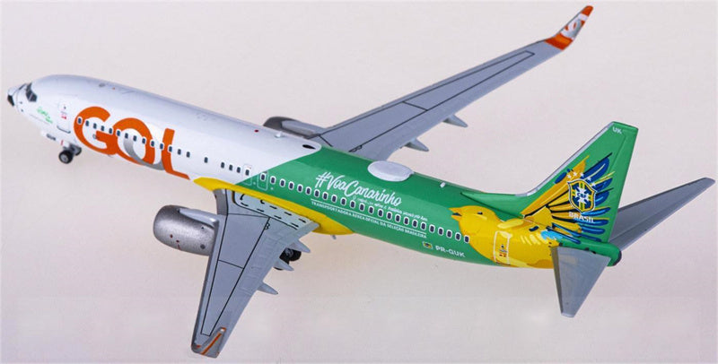 NG Models GOL Boeing 737-800 PR-GUK 1:400 Diecast Model view 3
