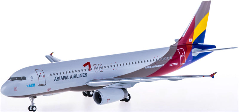 Hogan Asiana Airlines Airbus A320 HL7788 1:200 ABS Model view 3