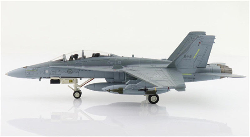 HOBBY MASTER CF-188b Hornet 188902 425 Sqn. CAF 2004 1/72 Aircraft Pre-built Model