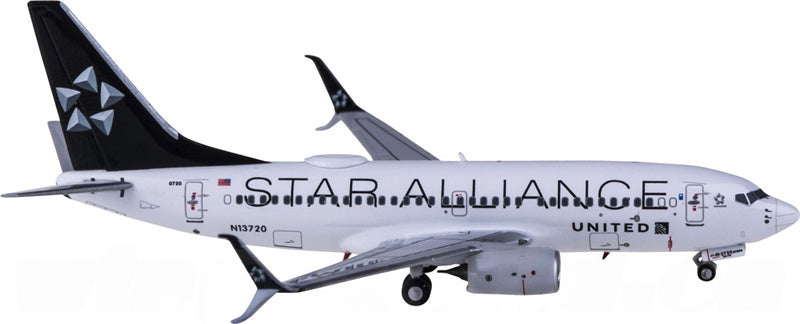 NG Models United Airlines Boeing 737-700 N13720 Star Alliance 1:400 Diecast Model view 4