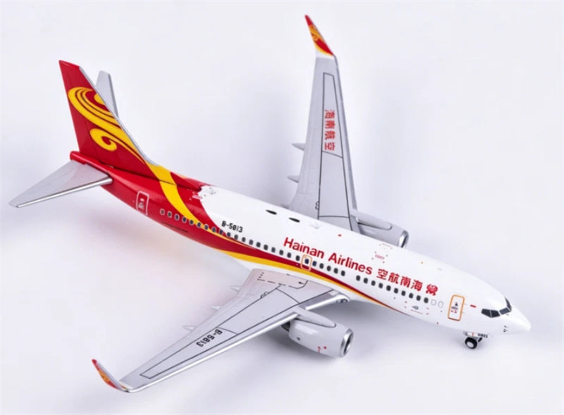 CW Model 1:400 Hainan Airlines Boeing 737-700 B-5813  DIECAST Model