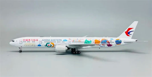 Phoenix 1:400 China Eastern Airlines Boeing 777-300ER B-7882  DIECAST Model
