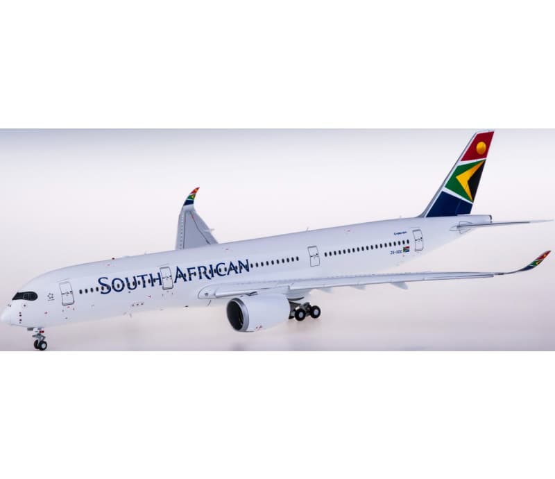 JC Wings South African Airways Airbus A350-900XWB ZS-SDC Flaps down 1:200 Aircraft Pre-built  Airliner Model Display