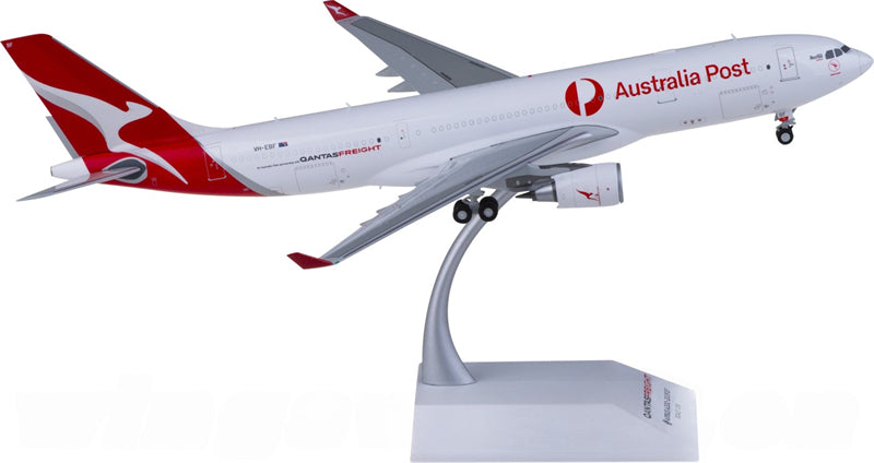 JC Wings Qantas for Airbus A330-200P2F VH-EBF Cargo 1:200 Airplane Pre-built Airliner Model Display