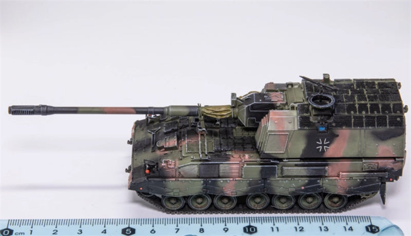 AM German PZH2000 self-propelled howitzer NATO tricolor 1:72 Tank Pre-built Model