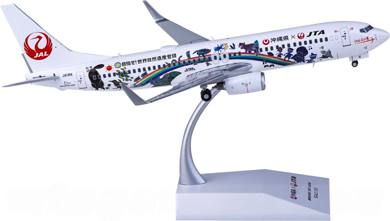JC Wings Japan Transocean Air Boeing 737-800 1:200 Diecast Model view 1