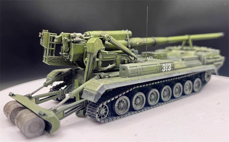 AM Russian Pion 2S7M M-1975 self-propelled howitzer with random tank numbers 1:72 Tank Pre-built Model