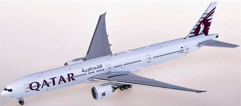 Phoenix Qatar Boeing 777-300ER A7-BOB 1:400 Diecast Model view 1