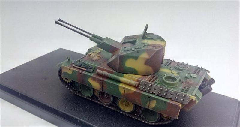 Dragon MAN Sd.Kfz.171 Flakpanzer V Coelian German Army, Germany, 1945 1:72 Tank Pre-built Model