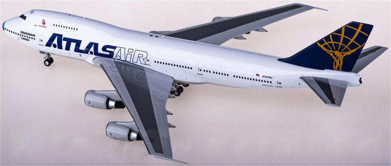 Phoenix Atlas Air Boeing 747-200 N507MC 1:400 Diecast Model view 3