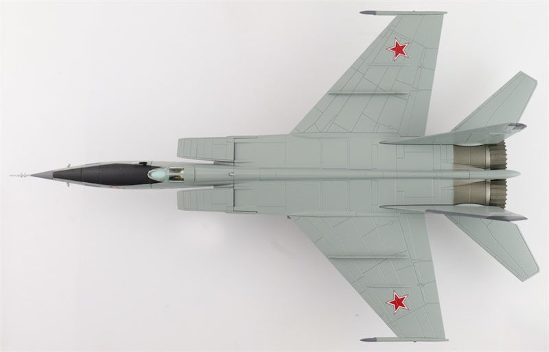 HOBBY MASTER MIG-25RBT Foxbat Red 46 47th GRAP 2nd Sqn. Russian Air Force May 2001 (with 8 x FAB-500 bombs) 1:72 Aircraft Pre-built Model