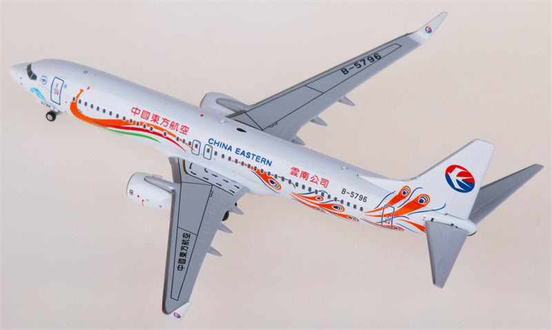 NG Models 1:400 China Eastern Boeing 737 B-5796 Diecast Model view 2