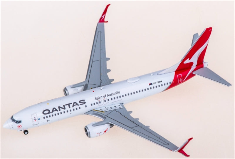 Geminijets 1:400 Qantas Airways Boeing 737 VH-VZW Diecast Model view 2