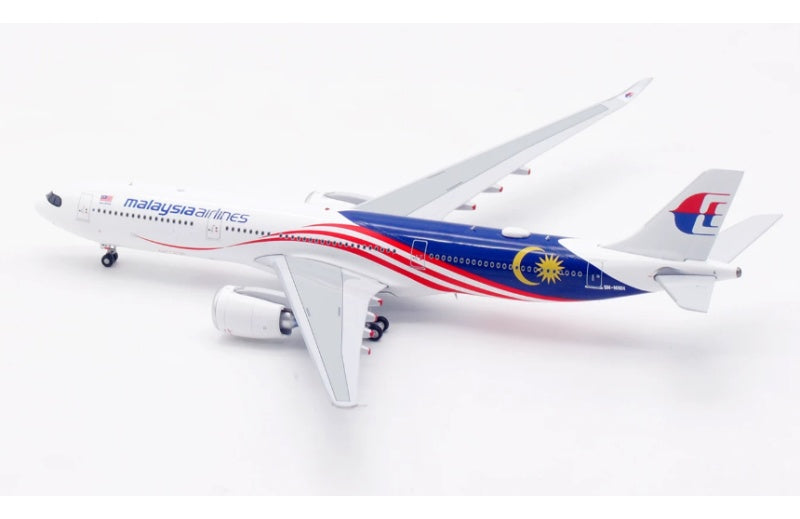 Aviation 1:400 Malaysia Airlines A330-900NEO 9M-MNH  DIECAST Model