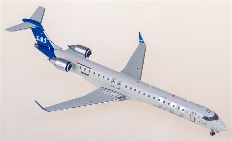 JC Wings SAS Scandinavian Airlines Bombardier CRJ-900LR ES-ACG 1:200 Diecast Model view 2