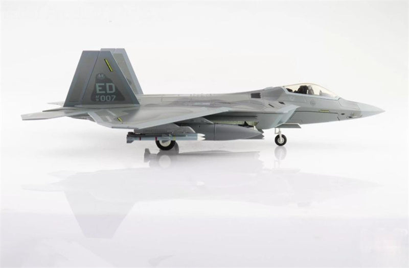 HOBBY MASTER F-22 Raptor 91-4007 412 TW Edwards AFB 1:72 Airplane Pre-built Model