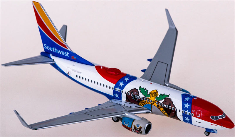 NG Models Southwest Airlines Boeing 737-700 N280WN 1:400 Diecast Model view 4