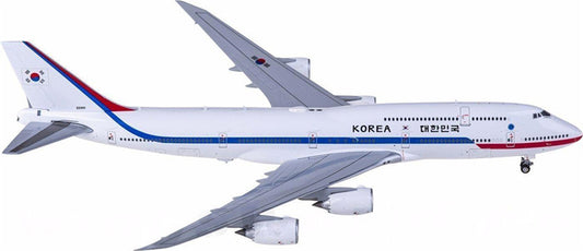 JC Wings ROKAF Boeing 747-8 HL7643 1:400 Diecast Model view 1
