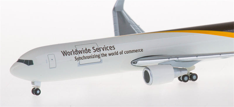 Hogan UPS Boeing 767-300 Cargo 1:400 Diecast Model view 2