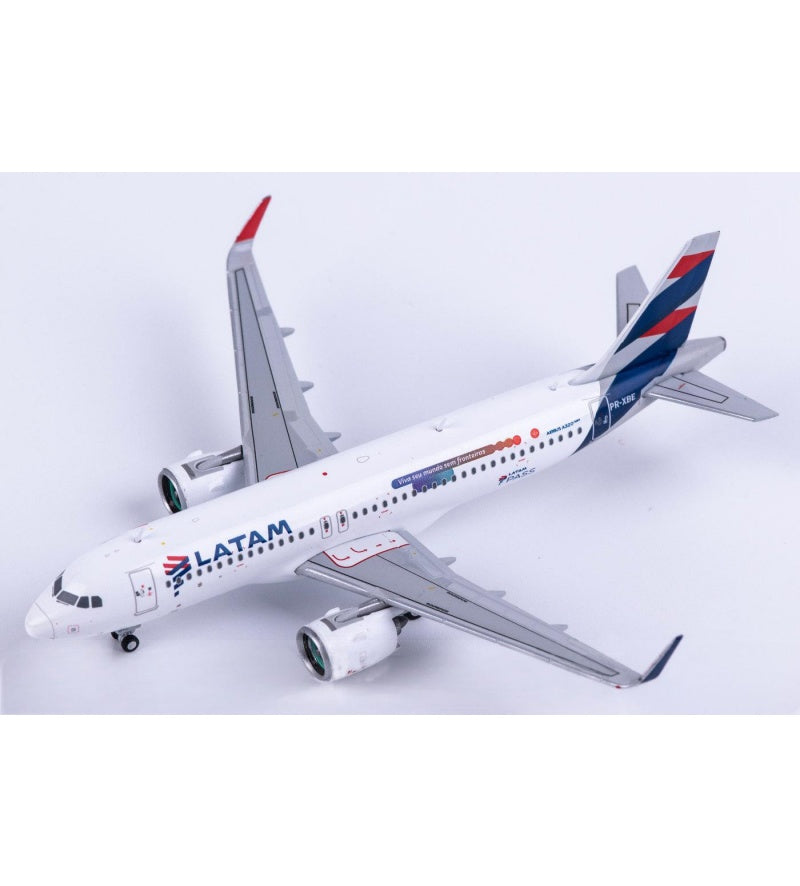 JC Wings 1:400 LATAM Airlines Airbus A320NEO PR-XBE  DIECAST Model