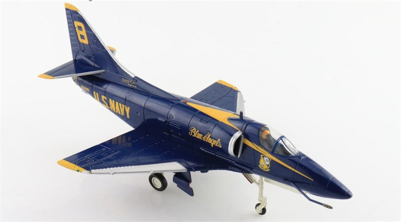 Hobby Master A-4F No. 8 airplane US Navy Tokushima Aibase 2008 Dr Nakanishi 1:72 Airplane Pre-built Model