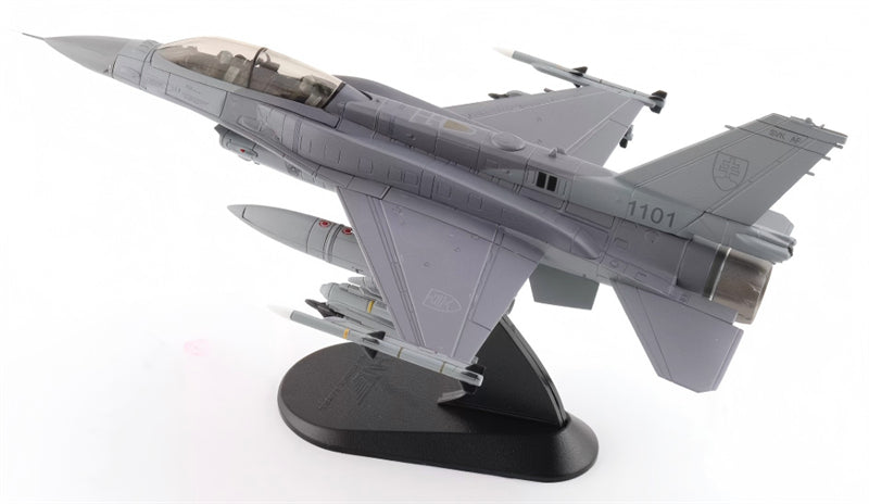 HOBBY MASTER Slovak Air Force F-16 Block 70 1st FS 1:72 Model 2024 1101