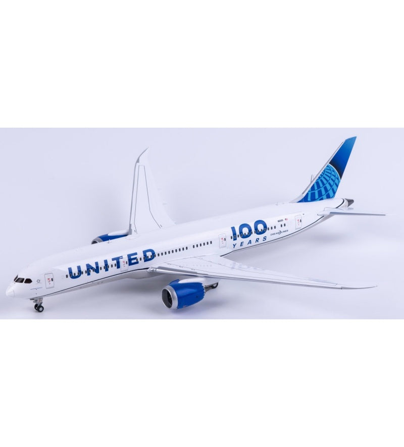 Geminijets 1:200 United Airlines Boeing 787-9 N61101  DIECAST Model
