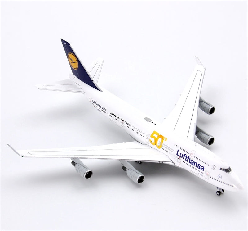 YY Wings Lufthansa Airlines Boeing 747-400 D-ABVH 50th Anniversary 1:400 Diecast Model view 2
