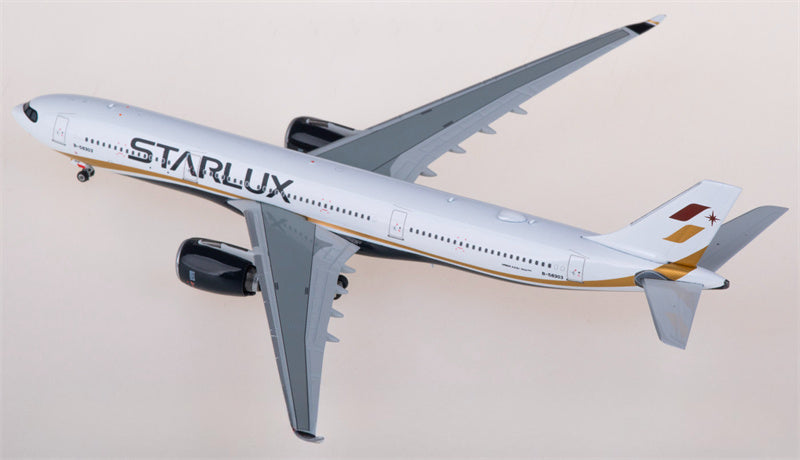 Phoenix Starlux Airlines for Airbus A330-900neo B-58303 1:400 Airplane Pre-built  Airliner Model Display