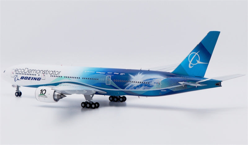 JC Wings Boeing 777-200ER N861BC eco Demonstrator 1:200 Diecast Model view 6