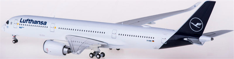 Geminijets Lufthansa Airbus A350-900 D-AIXN 1:400 Diecast Model view 2