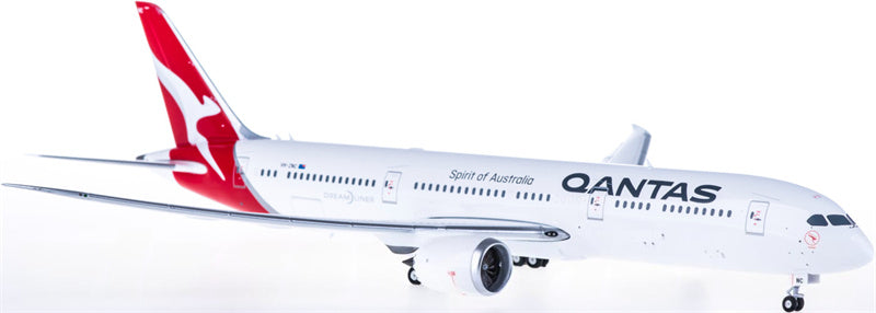 Phoenix Qantas Boeing 787-9 VH-ZNC 1:200 Diecast Model view 3
