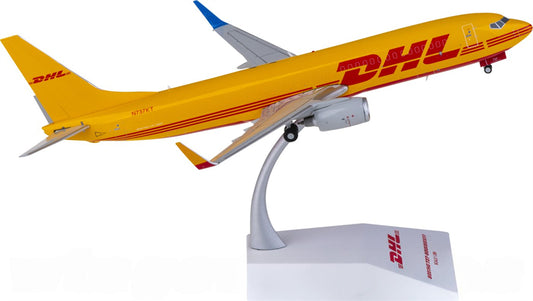 JC Wings DHL Boeing 737-800 N737KT 1:200 Diecast Model view 1
