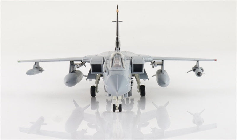 HOBBY MASTER Tornado GR.4 ZA600 41 (R ) Test and Evaluation Sqn. RAF Coningsby 2011 1:72 Aircraft Pre-built Model