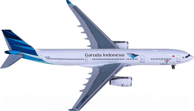 NG Models Garuda Indonesia Airbus A330-300 PK-GPU 1:400 Diecast Model view 3