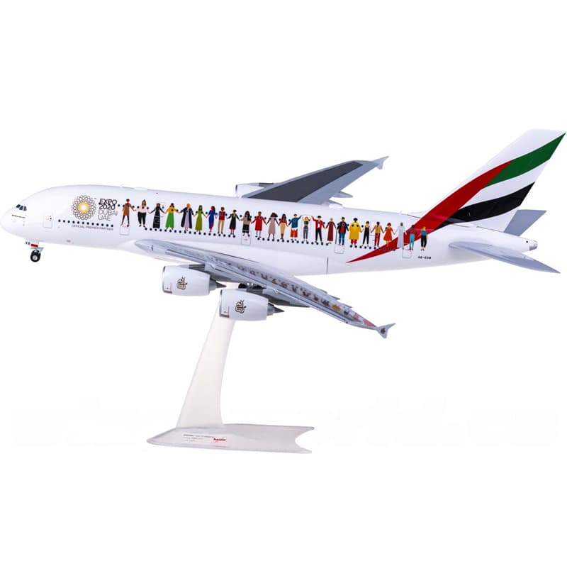 Herpa Emirates Airbus A380 A6-EVB 1:200 Aircraft Pre-built  Airliner Model Display
