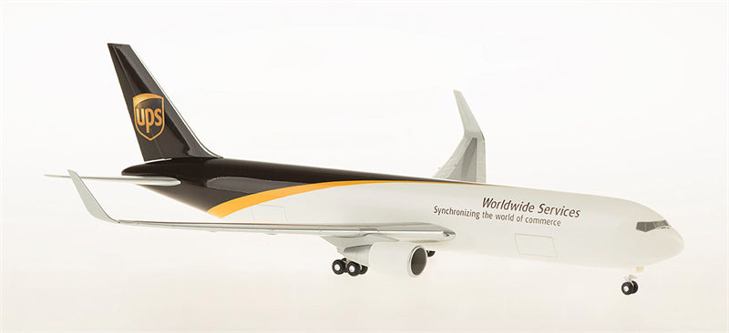 Hogan UPS Boeing 767-300F 1:200 ABS Model view 2