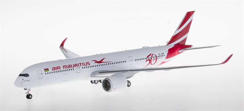 Phoenix air mauritius for Airbus A350-900 3B-NBP 50th 1:200 Airplane Pre-built  Airliner Model Display