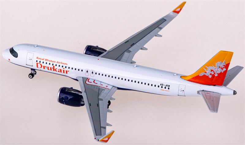 Phoenix Drukair Airbus A320neo A5-JKW 1:400 Diecast Model view 4