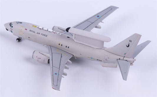 Geminijets RAF Boeing E-737 AEW1 WT001 1:400 Diecast Model view 1