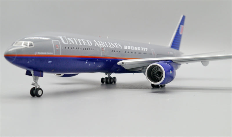 JC Wings United Airlines Boeing 777-200 N777UA 1:200 Diecast Model view 6