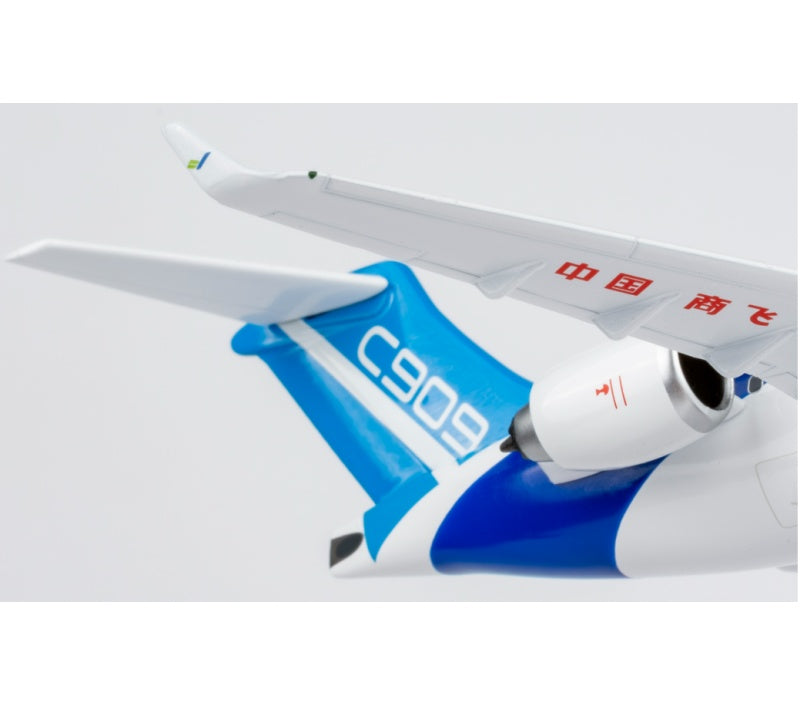 NG LITE 1:200 COMAC  C909 (ARJ21-700) DIECAST Model