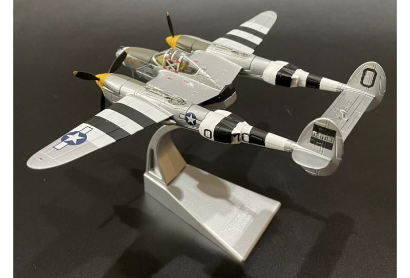 CORGI Aviation Archive Lockheed P-38J Lightning 43-28431 / MC-O ‘Happy Jack’s Go Buggy’ Capt. Jack M Ilfrey 79th FS / 20th FG Kings Cliffe 1/72 Aircraft Pre-built Model