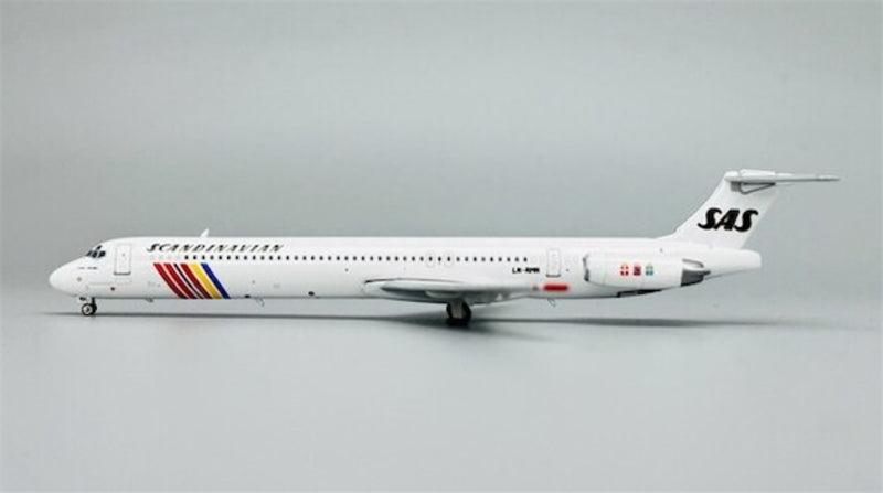 Phoenix 1:400 SAS McDonnell Douglas MD-82 LN-RMN  DIECAST Model