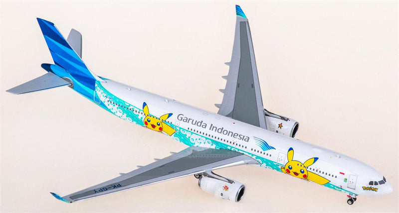 Phoenix 1:400 Garuda Indonesia Airbus A330-300 PK-GPY Diecast Model view 3