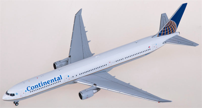 JC Wings Continental Airlines for Boeing 767-400ER N66051 1:400 Airplane Pre-built Airliner Model Display
