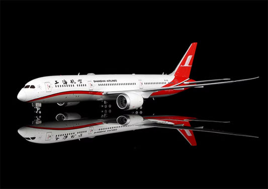 SQ Wings 1:200 Shanghai Airlines Boeing 787-9 B-1112  DIECAST Model