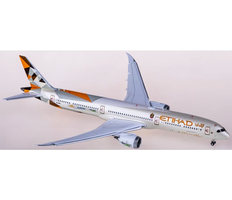 JC Wings Etihad Airways Boeing 787-10 Dreamliner A6-BMI Flaps down 1:400 Aircraft Pre-built  Airliner Model Display